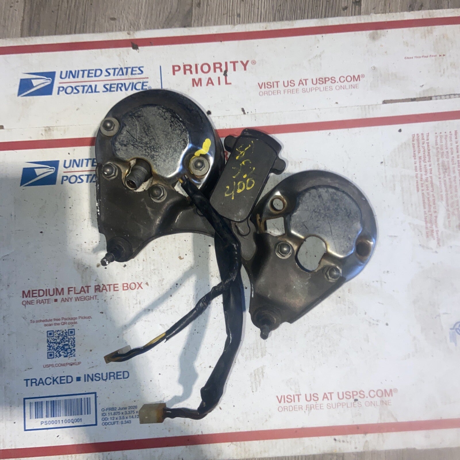 1981 81 YAMAHA XS 400 XS400 USED OEM SPEEDOMETER TACHOMETER CLUSTER 