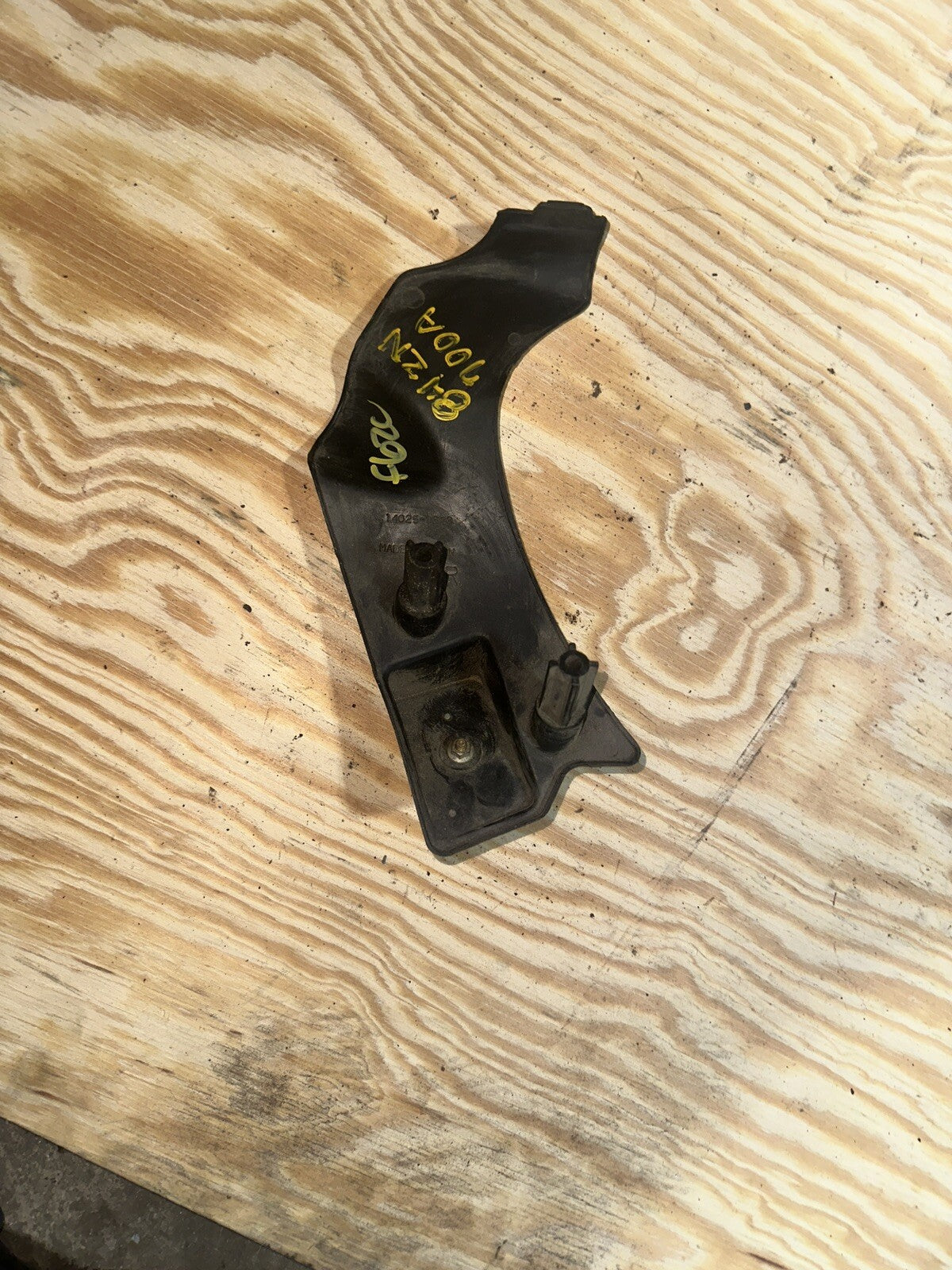 84 Kawasaki Zn 700A Plastic Trim Cover 