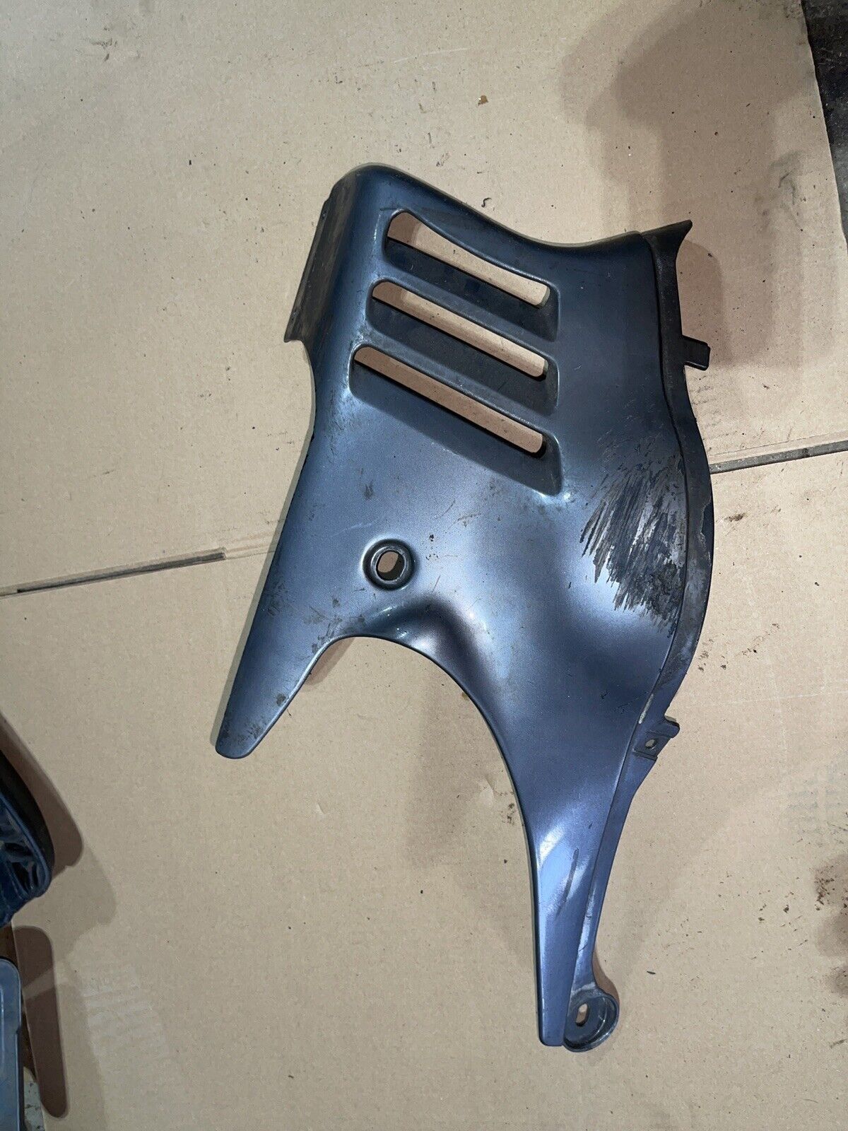 88-97 SUZUKI KATANA 600 GSX600F LEFT LOWER BOTTOM BELLY SIDE FAIRING COWL