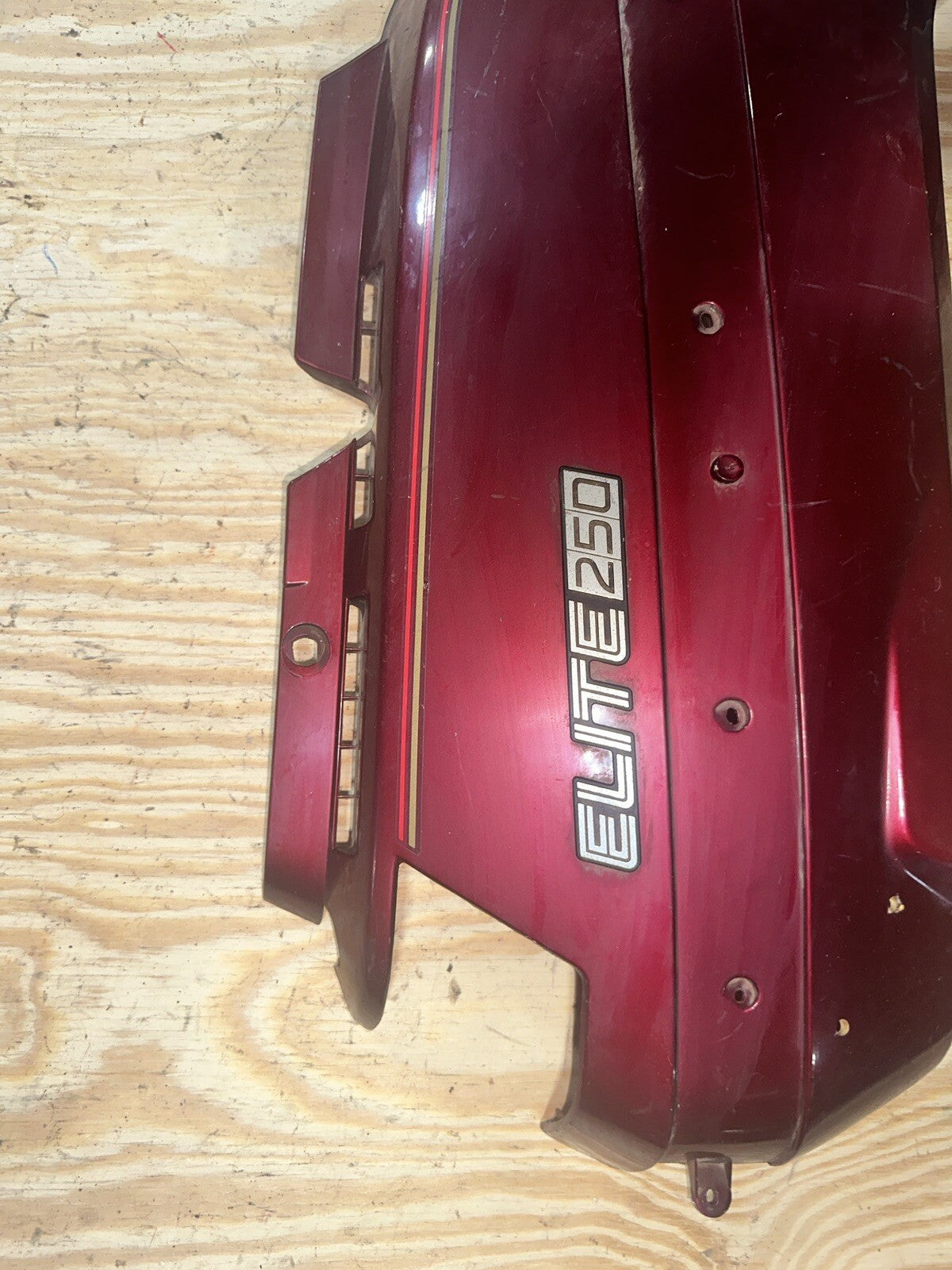 85 Honda CH 250 CH250 Elite Scooter right side cover cowl fairing panel