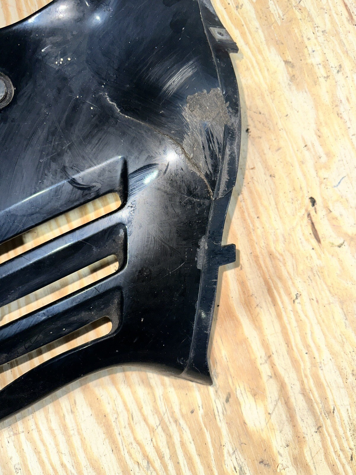 88-97 SUZUKI KATANA 600 GSX600F RIGHT LOWER BOTTOM BELLY SIDE FAIRING COWL 