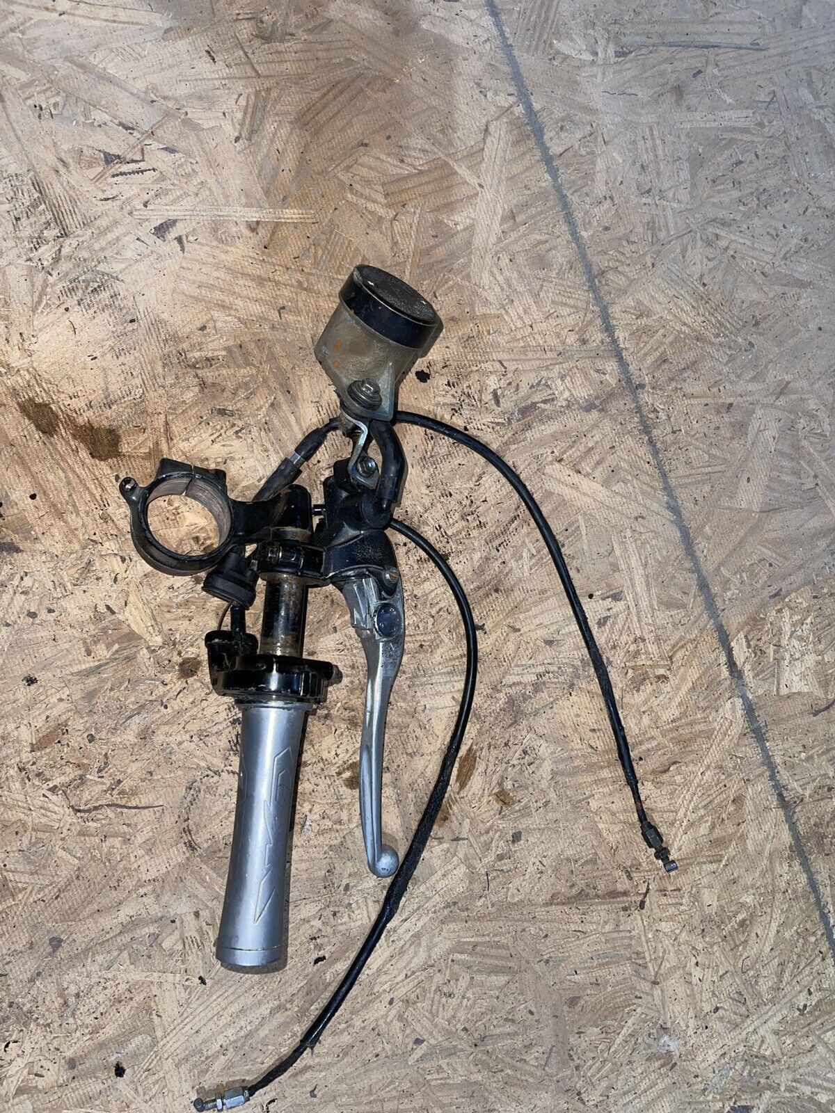 1999 Honda CBR600F4 CBR 600 F4 CBR600 Left Handlebar Mount Brake