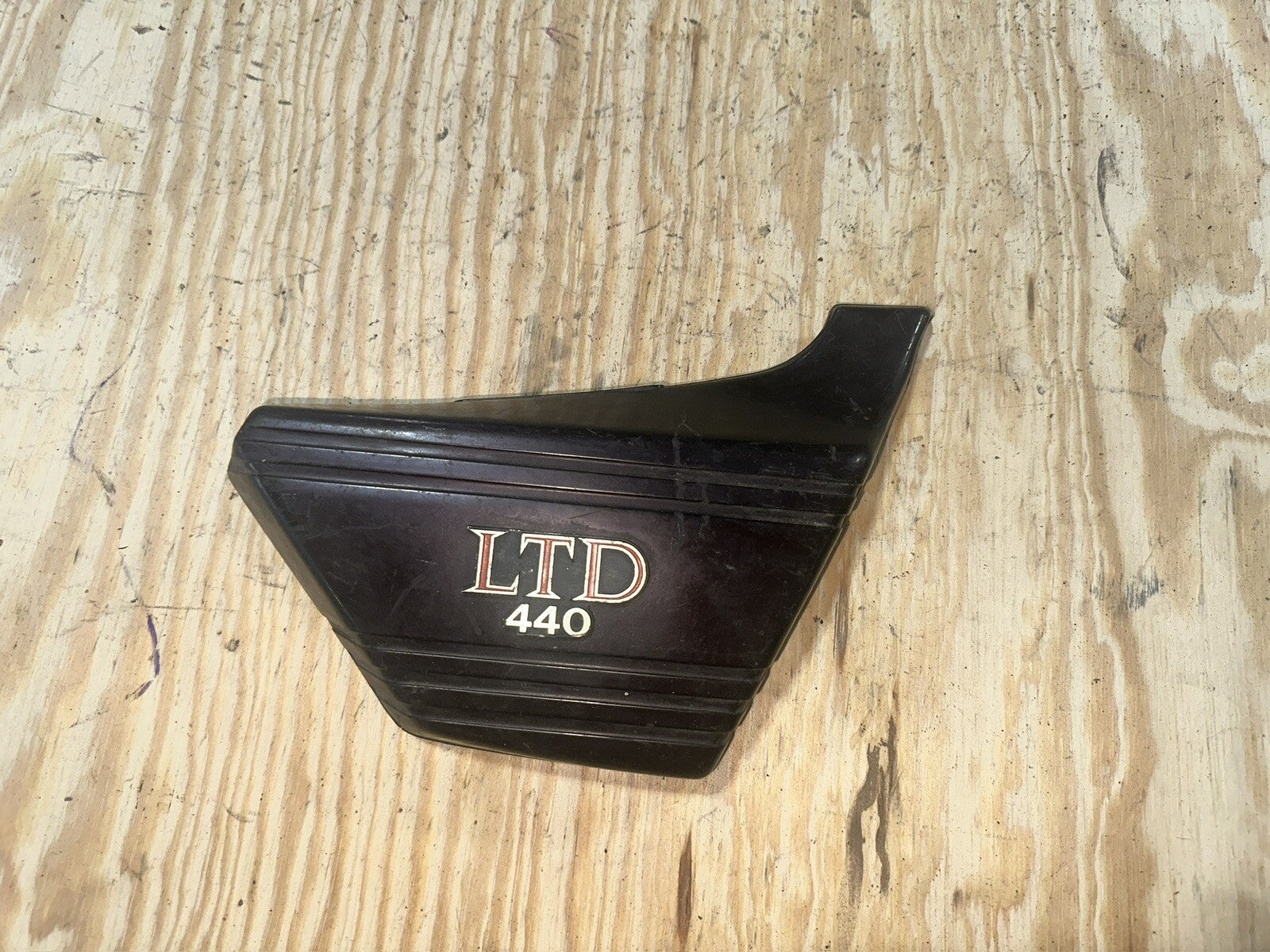 1980-83 Kawasaki LTD440 KZ440 Right Side Cover Panel