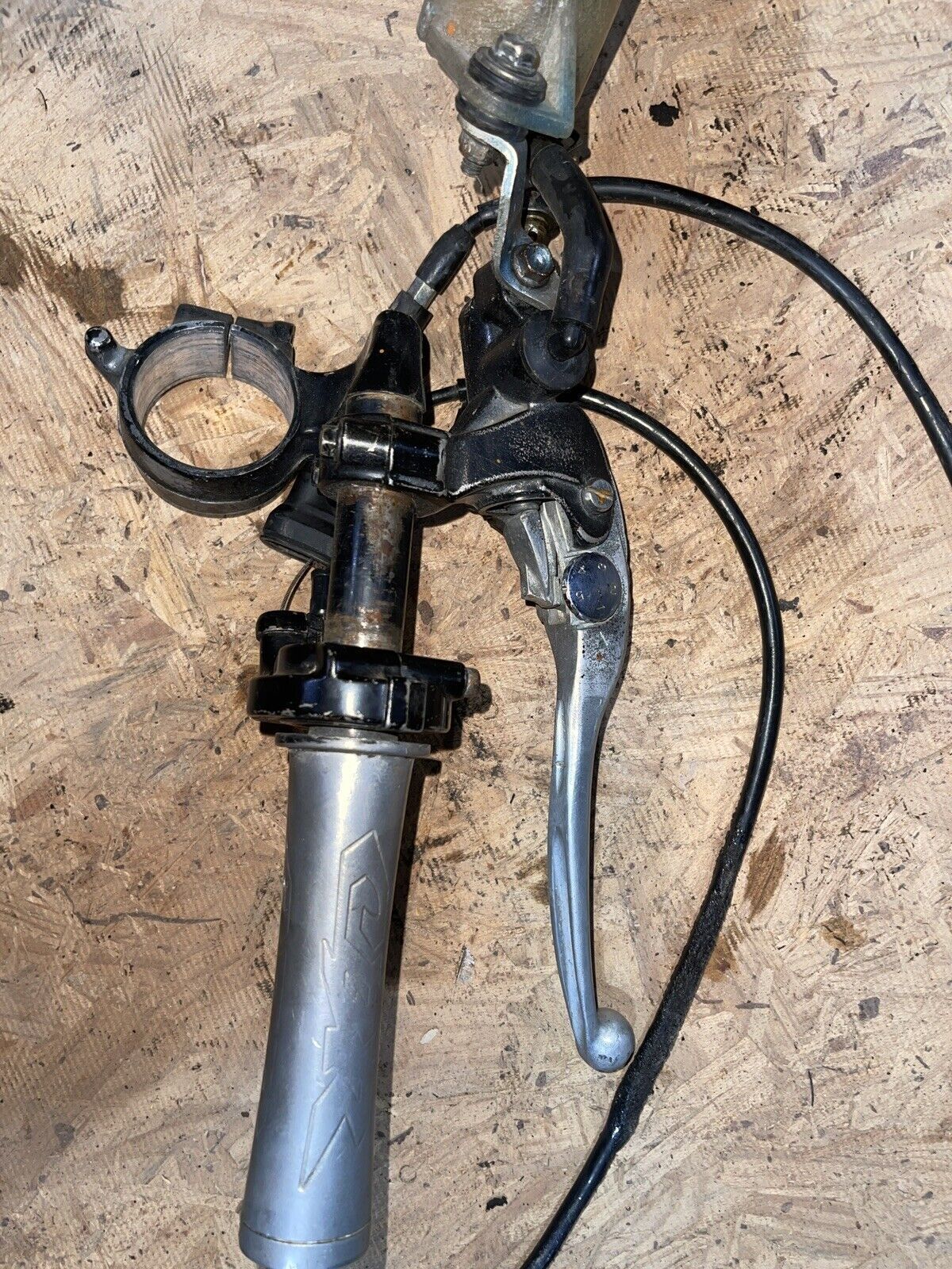 1999 Honda CBR600F4 CBR 600 F4 CBR600 Left Handlebar Mount Brake