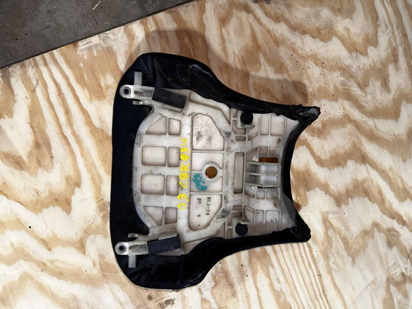 2003 Honda CBR 954 RR Driver Front Seat Assembly CBR954RR CBR954 
