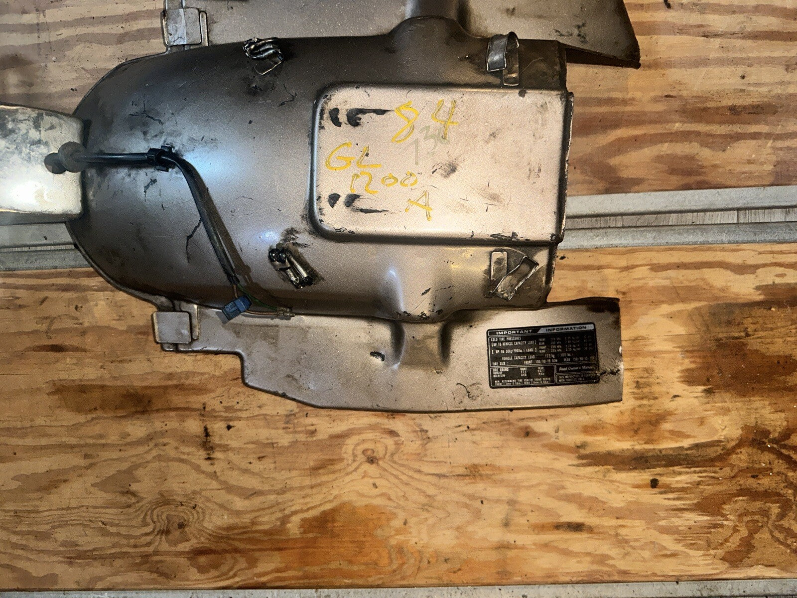 84 85 Honda GL1200 Goldwing Aspencade Rear Fender Inner Heat Shield Cover Panel