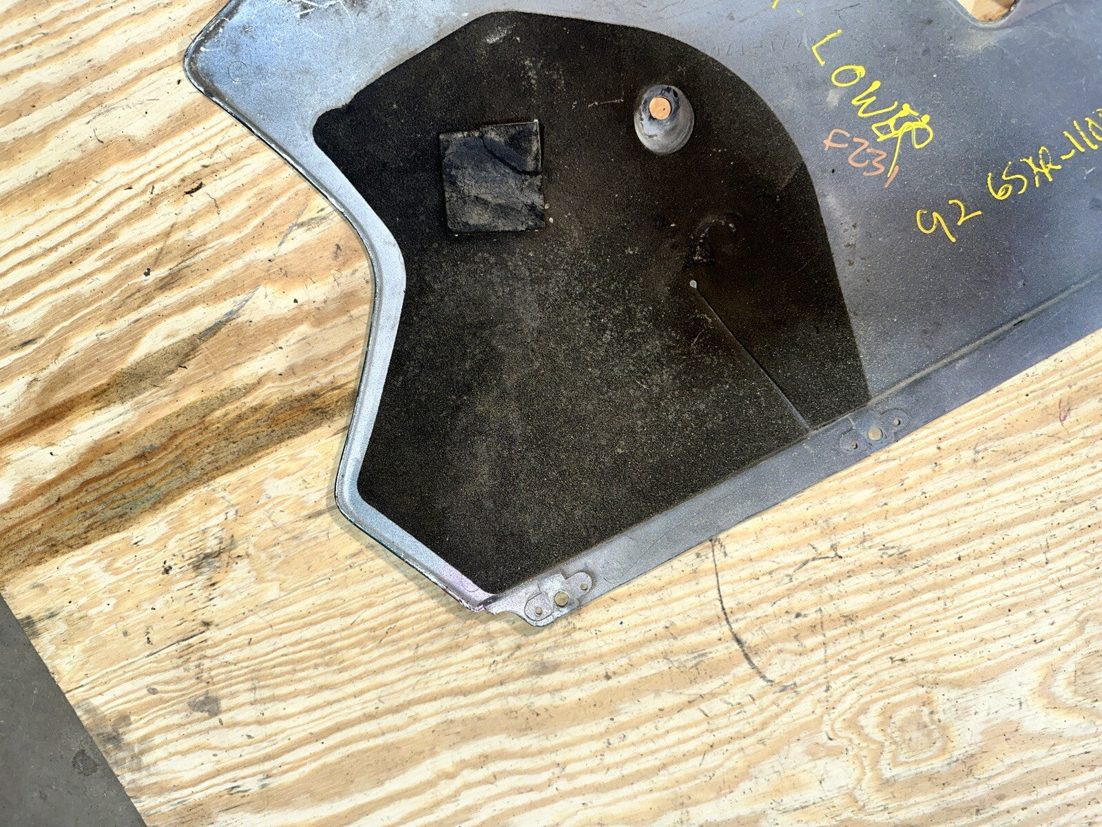 1988 1989 90 91 92 SUZUKI GSX-R 750/1100 RIGHT LOWER FAIRING