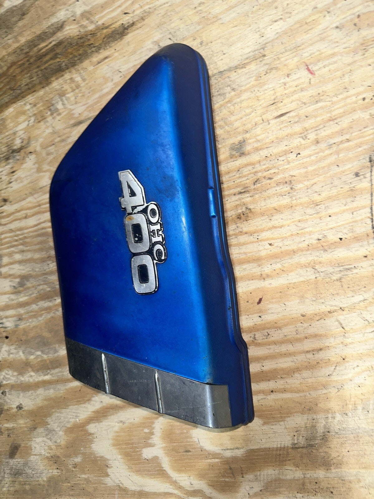 KAWASAKI KZ 400 KZ400 OHC RIGHT SIDE COVER PANEL PLASTIC