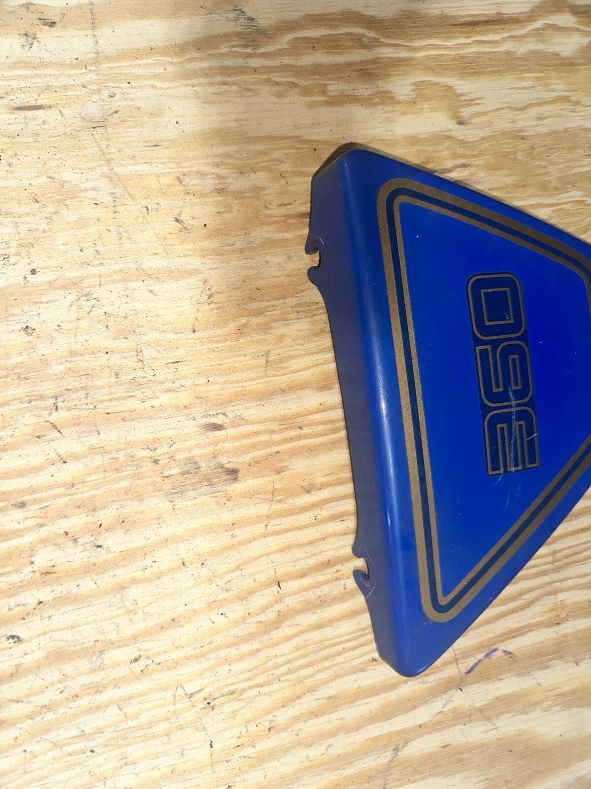 1976  1977 YAMAHA XS 360  XS400 RIGHT PLATIC SIDE COVER