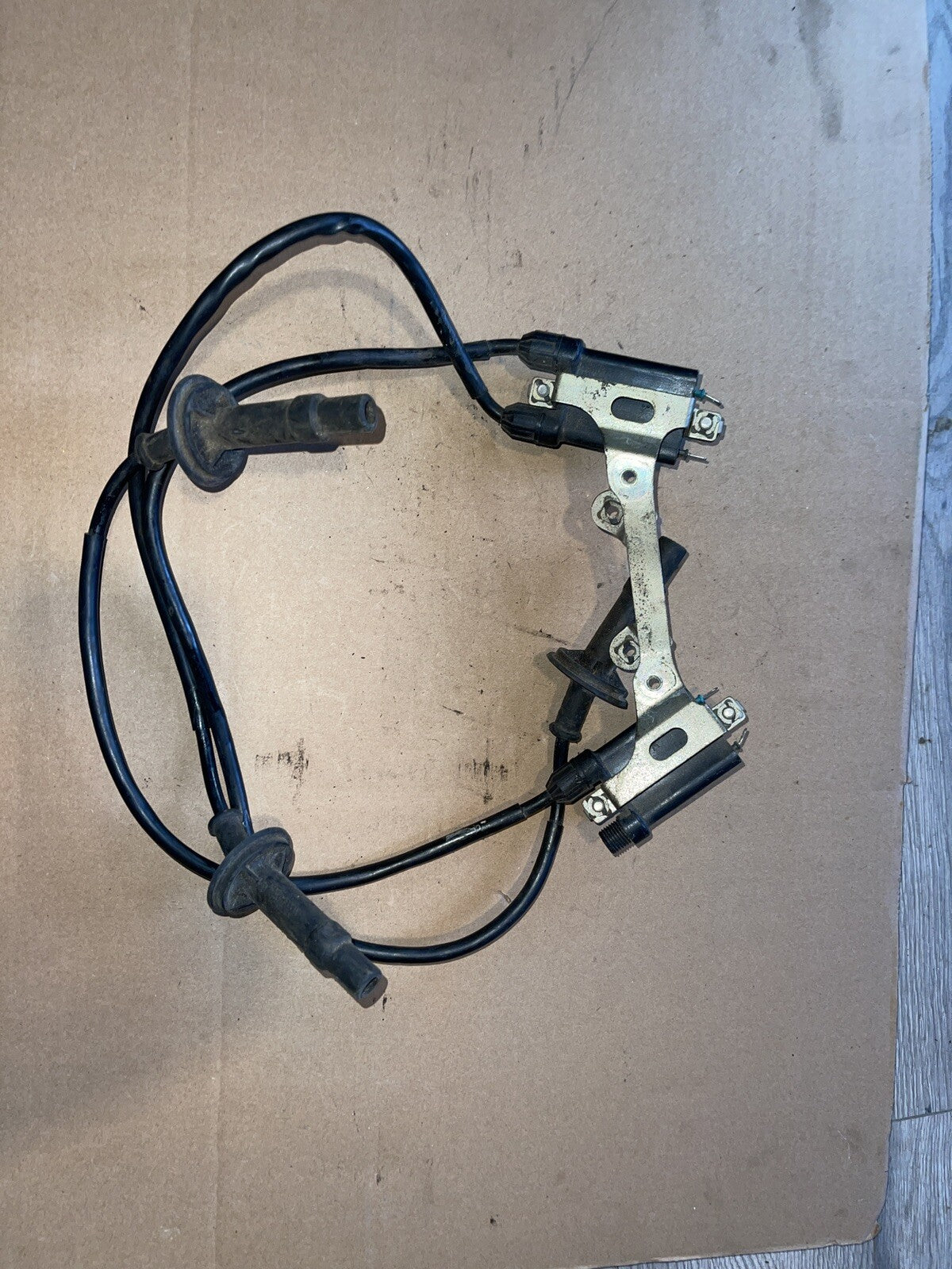 87 HONDA CBR600F IGNITION COILS COIL SPARK PLUG CAPS