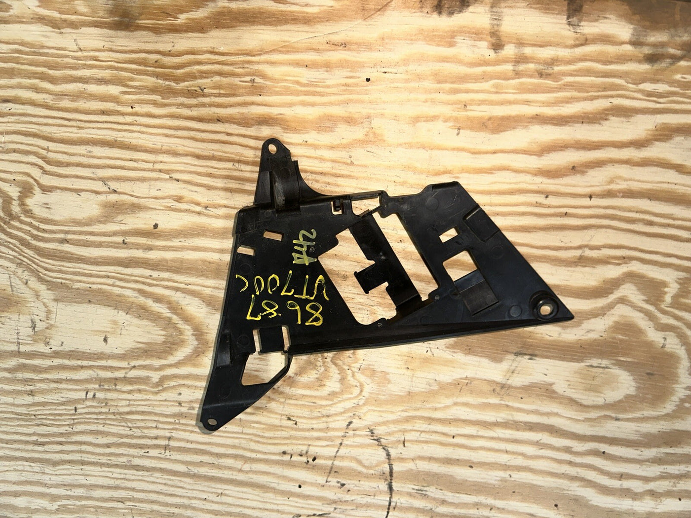 86  87  Honda  Shadow  VT700  (Inner)  Mount  Bracket TRSH