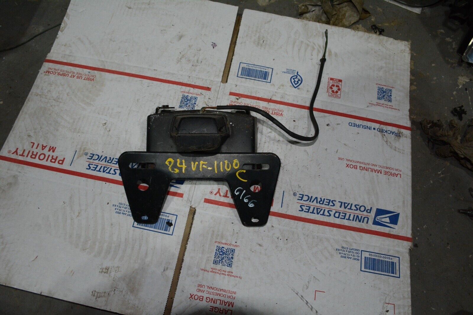 1984 84 83-86 Honda VF1100 VF 1100 LICENSE PLATE LIGHT REAR FENDER LICENSE LIGHT