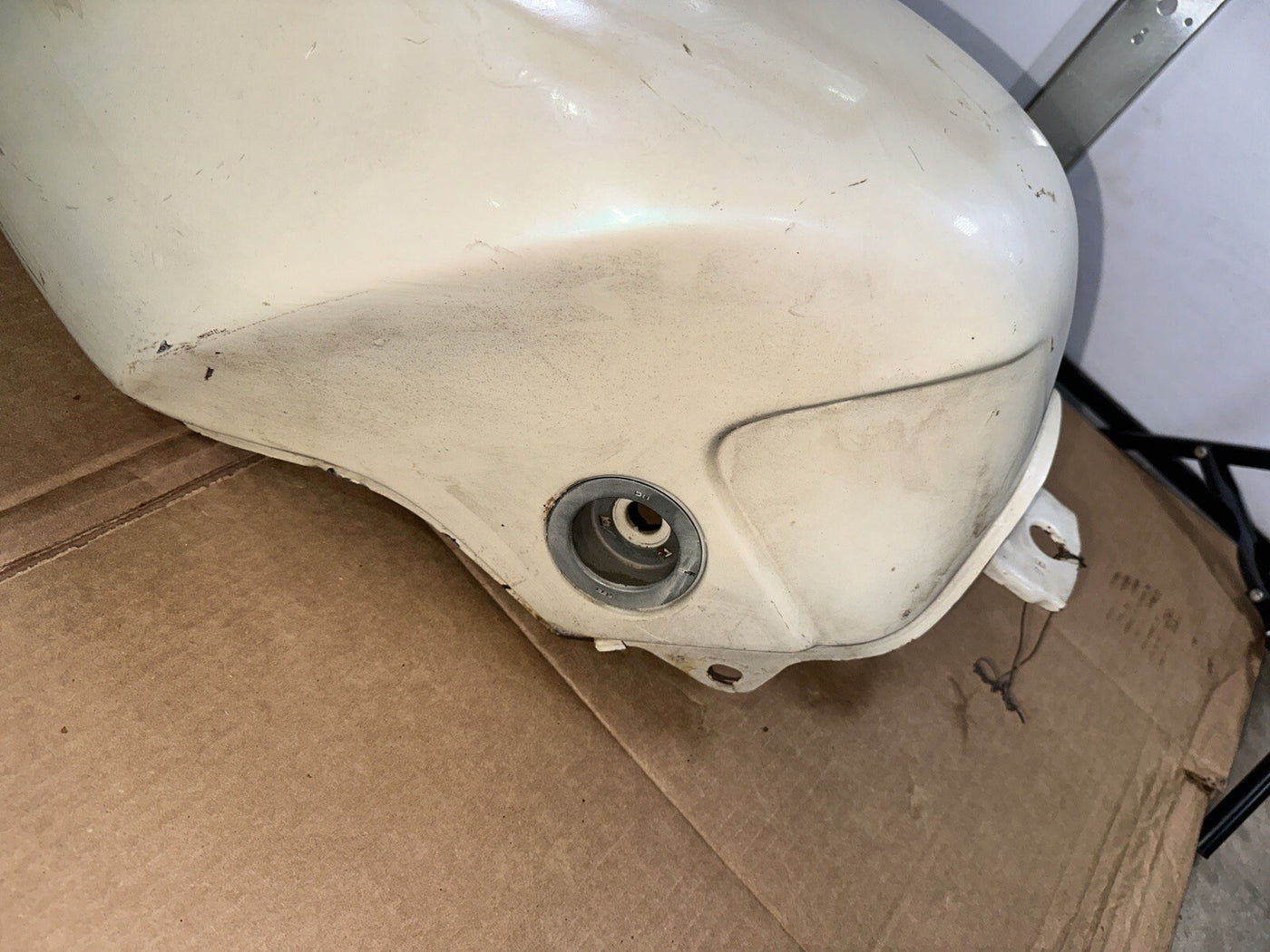 1984 85 HONDA VF500F VF 500 F INTERCEPTOR FUEL GAS PETRO TANK OEM 175A1-MF2-670