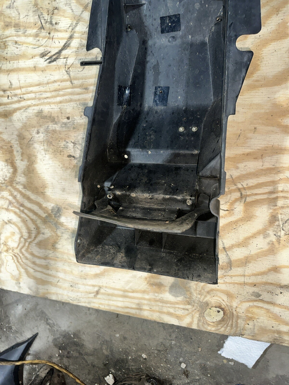96-00 Suzuki GSF1200 Bandit Undertail Tray