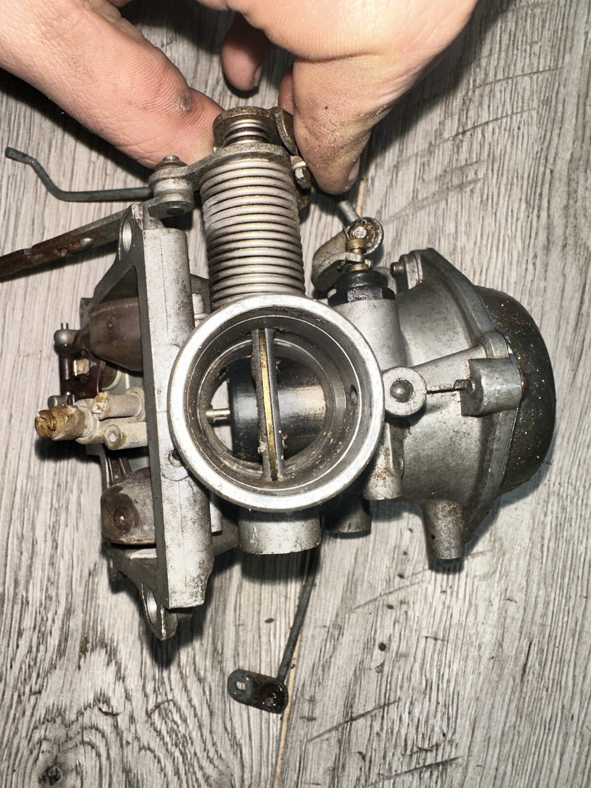 84- 85 Honda VF700 Carburetor Carb Throttle Body OEM SINGLE