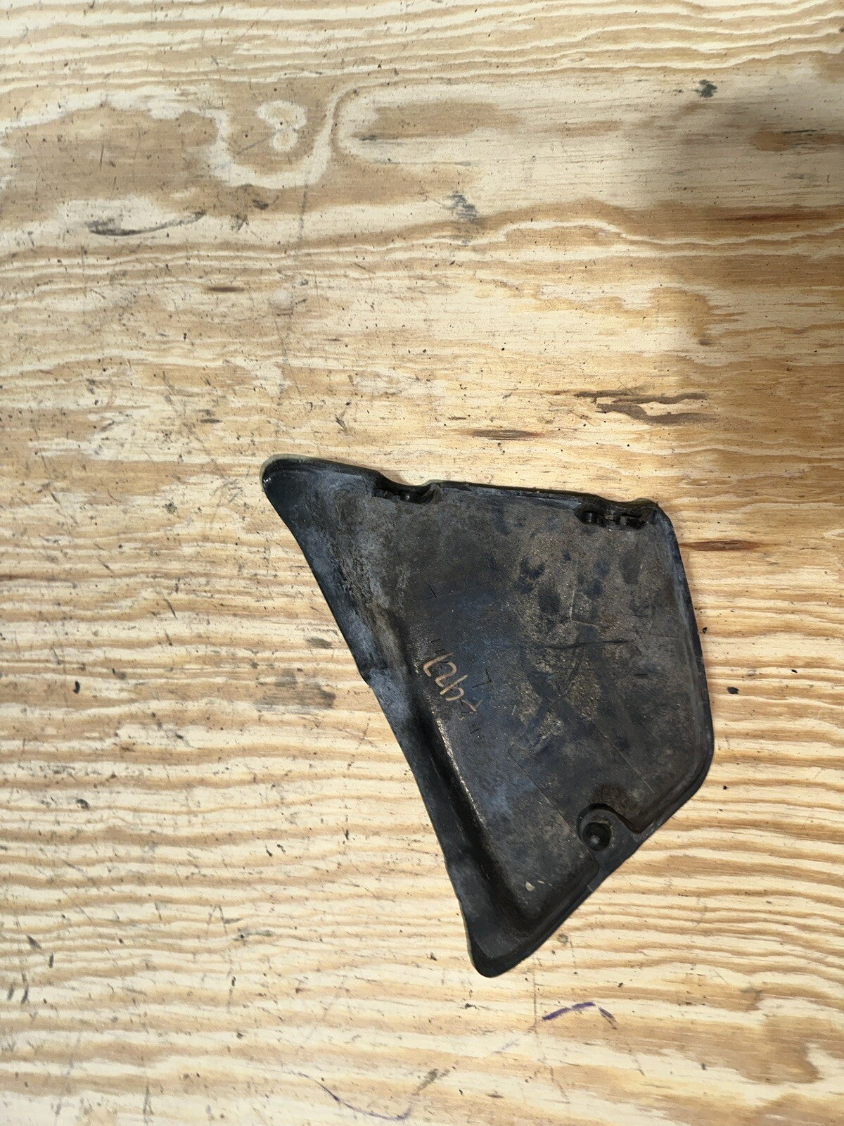YAMAHA XJ 650 MAXIM LEFT SIDE COVER PANEL