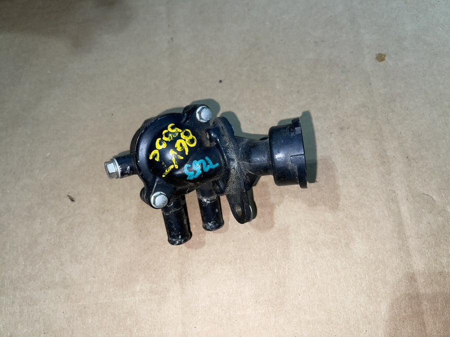 1985 VF500FF VF 500 HONDA  thermostat housing