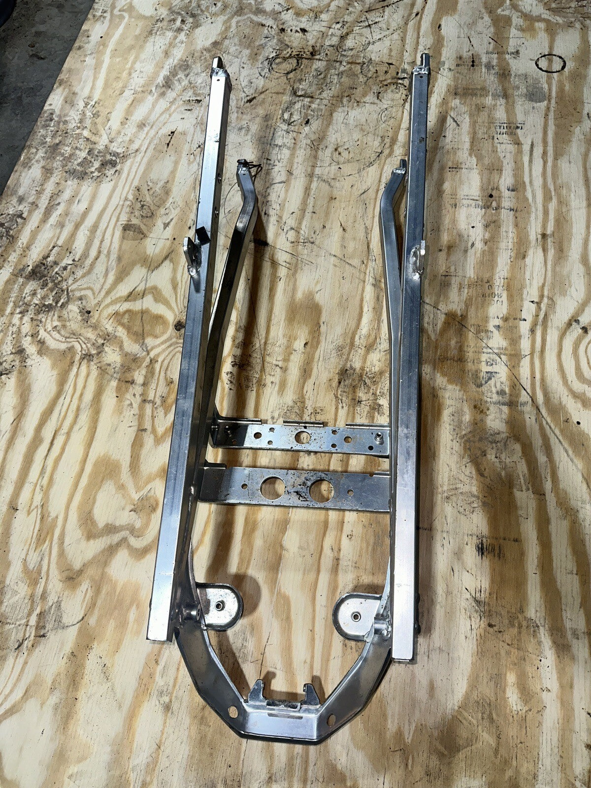 93-96 Suzuki Gsxr 750 Rear Subframe  Sub Frame Straight