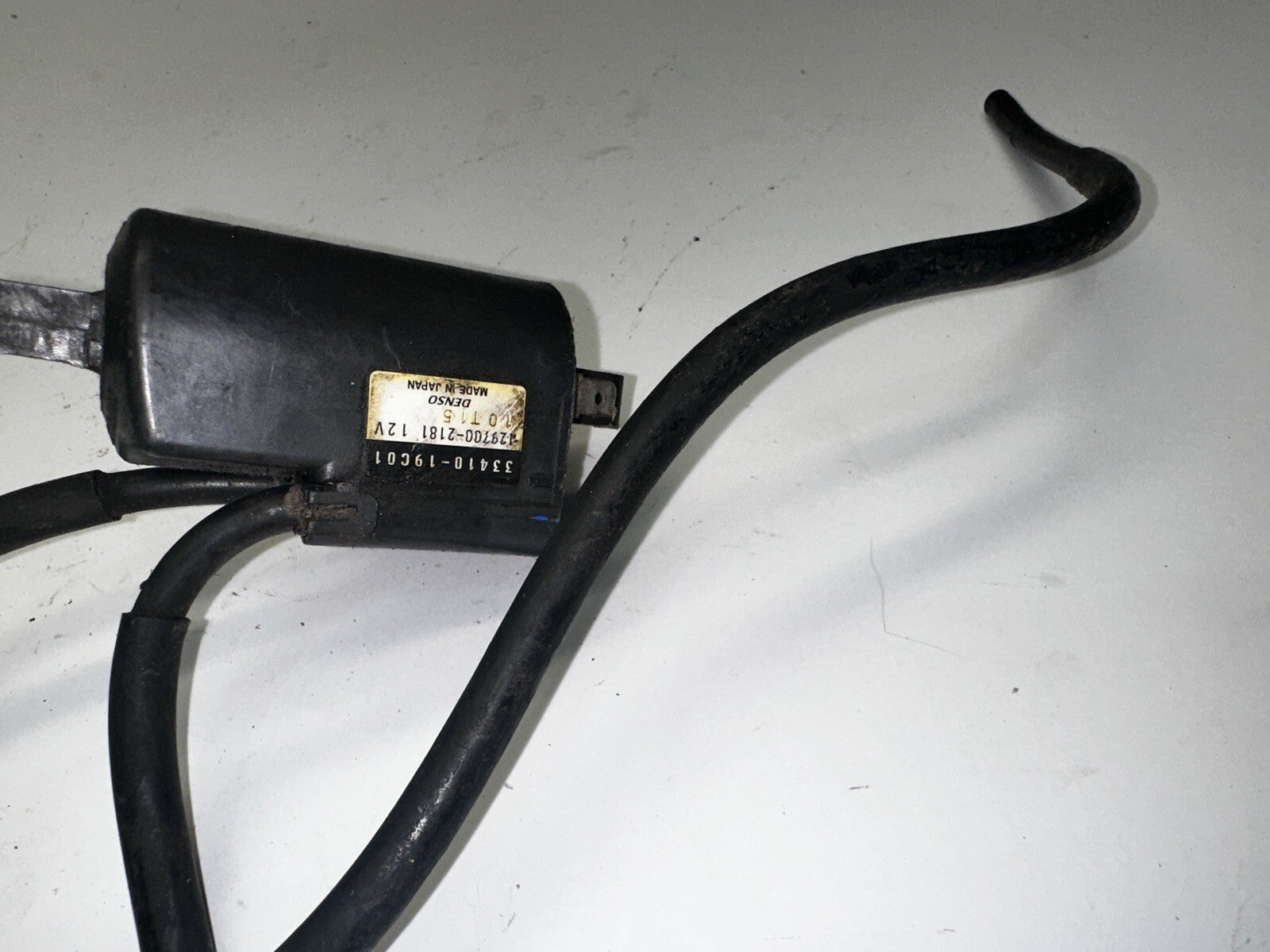 02 Suzuki Katana GSX 600 750 Ignition Coil Plug 129700-2181