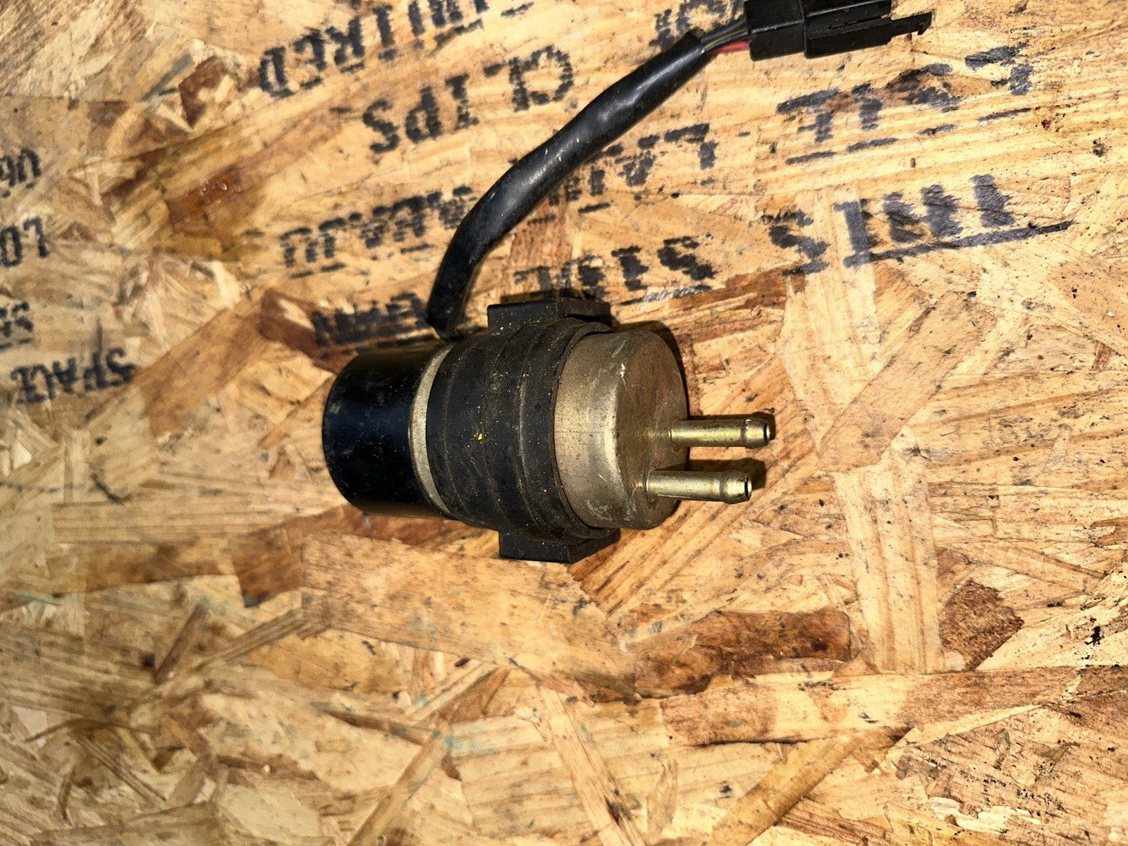 93 Kawasaki ZX 11 1100 ZX11 ZX1100 D Ninja petrol gas fuel pump