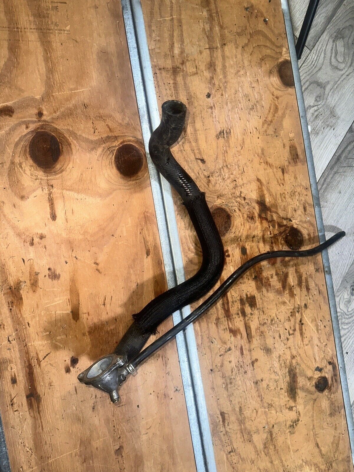 04-05 Suzuki Gsxr 600 Gsxr600 Thermostat Housing