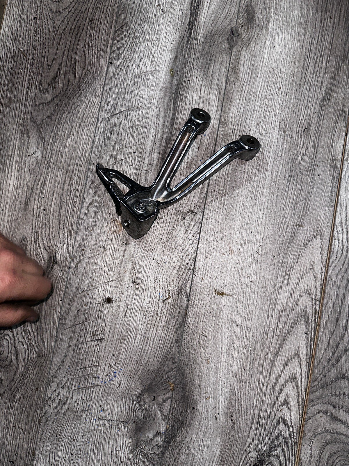 04 Suzuki Gsxr 1000 rear peg 