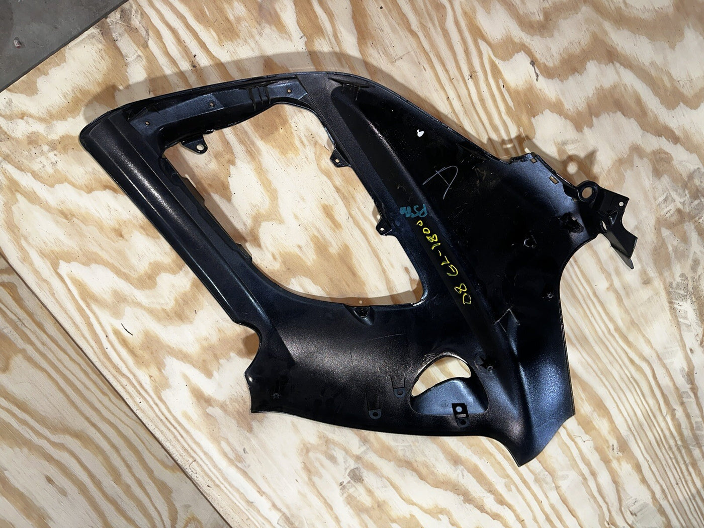 08 Honda Gl 1800 Side Fairing 