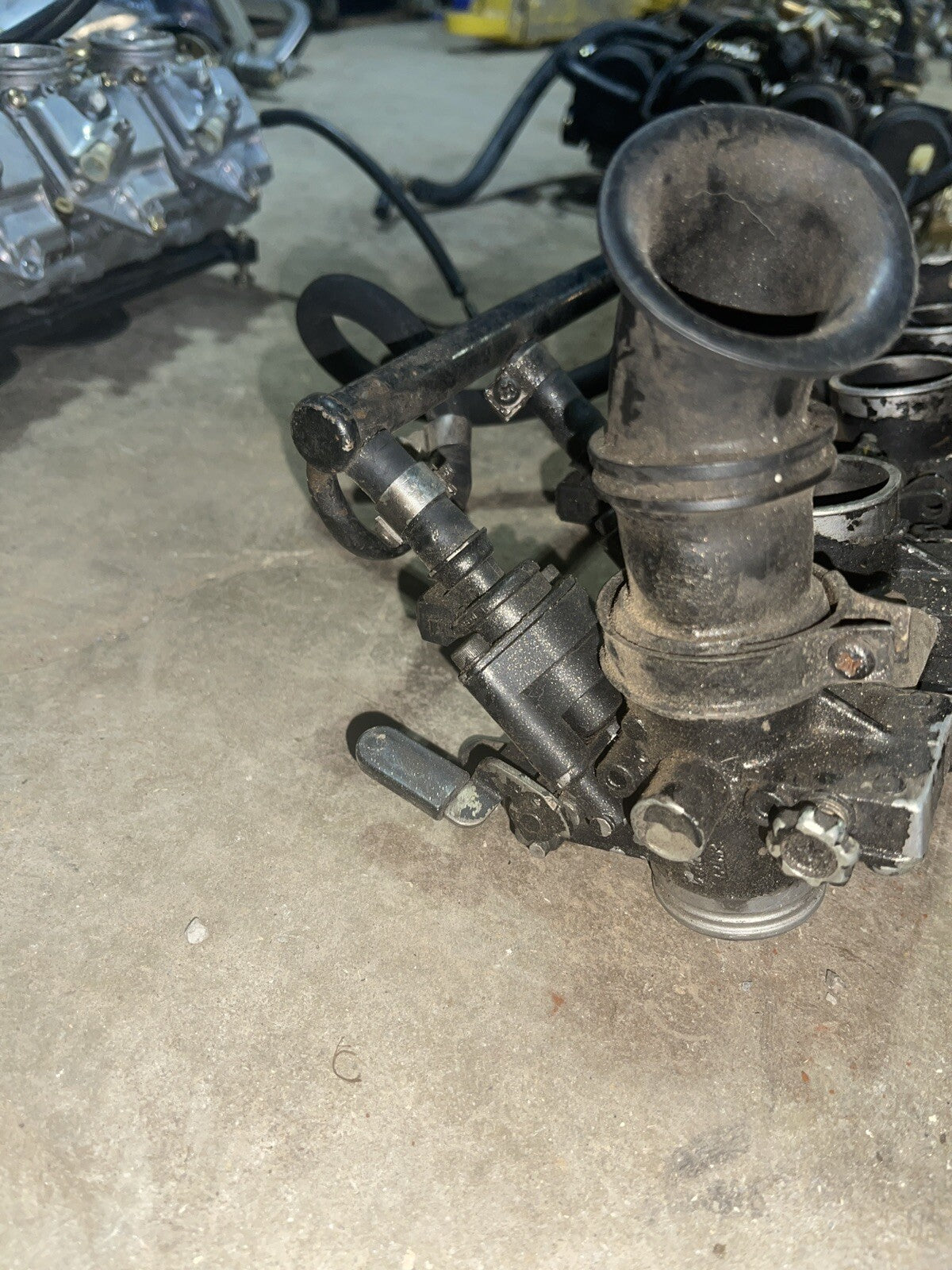 Kawasaki Gpz Throttle Body