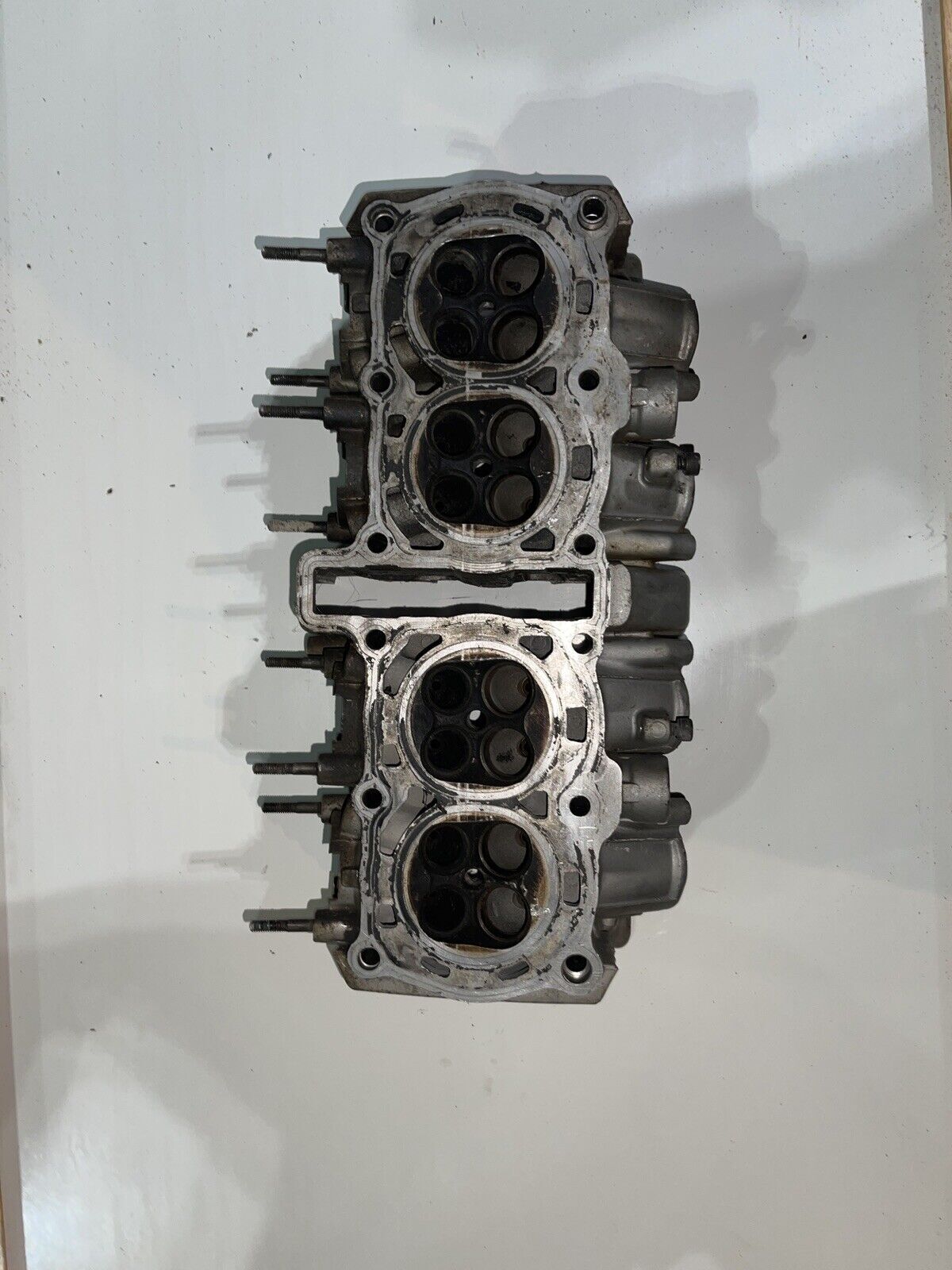 YAMAHA FZR600RJ OEM ENGINE TOP END CYLINDER HEAD