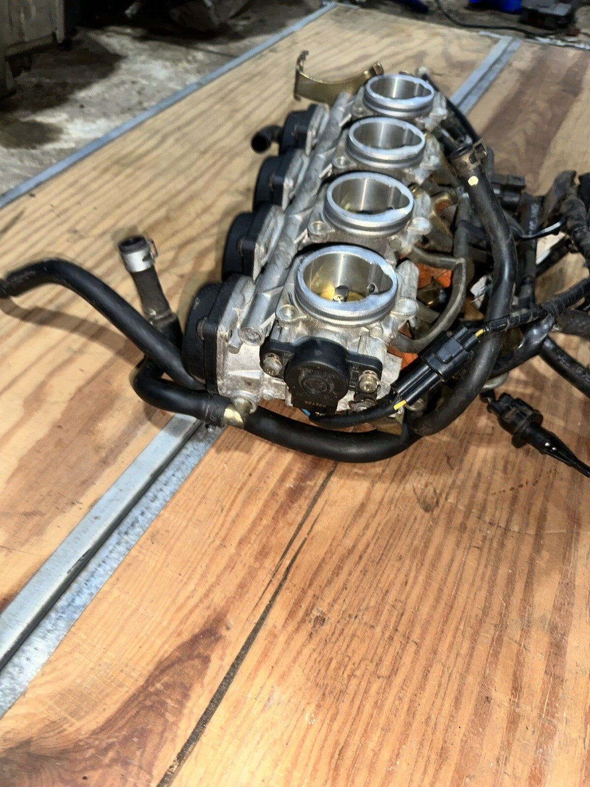 2003-2005 2009 YAMAHA YZF R6S THROTTLE BODIES