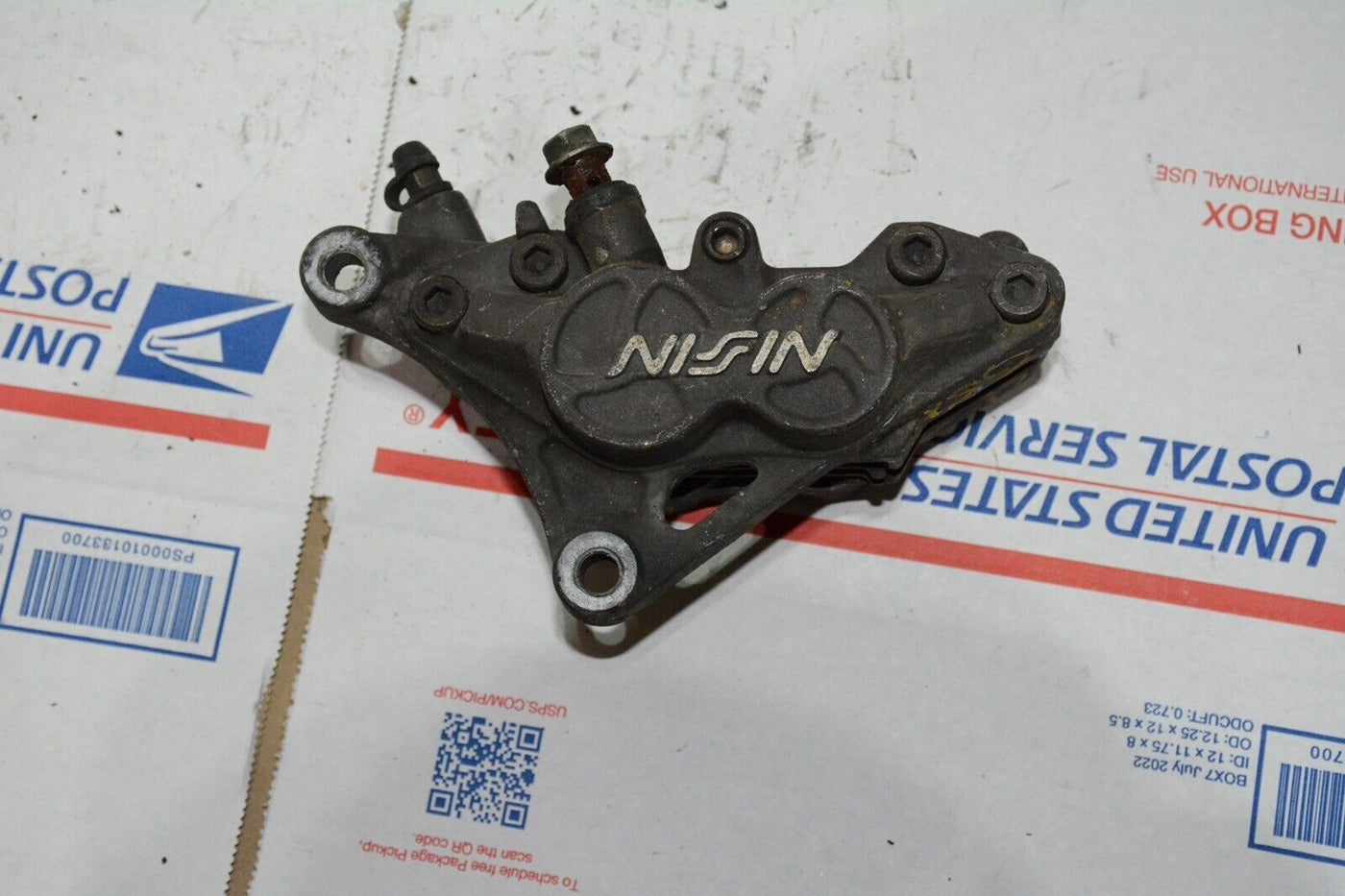 SUZUKI 92 93 GSXR600 GSXR 600 FRONT LEFT BRAKE CALIPER OEM 59300-17E10-999