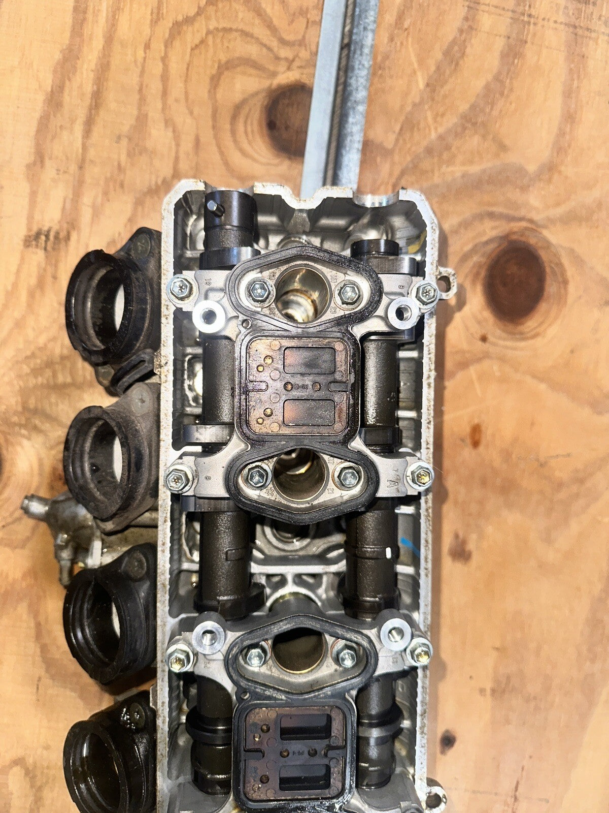 01-03 Suzuki GSXR 600 Engine Motor Cylinder Head