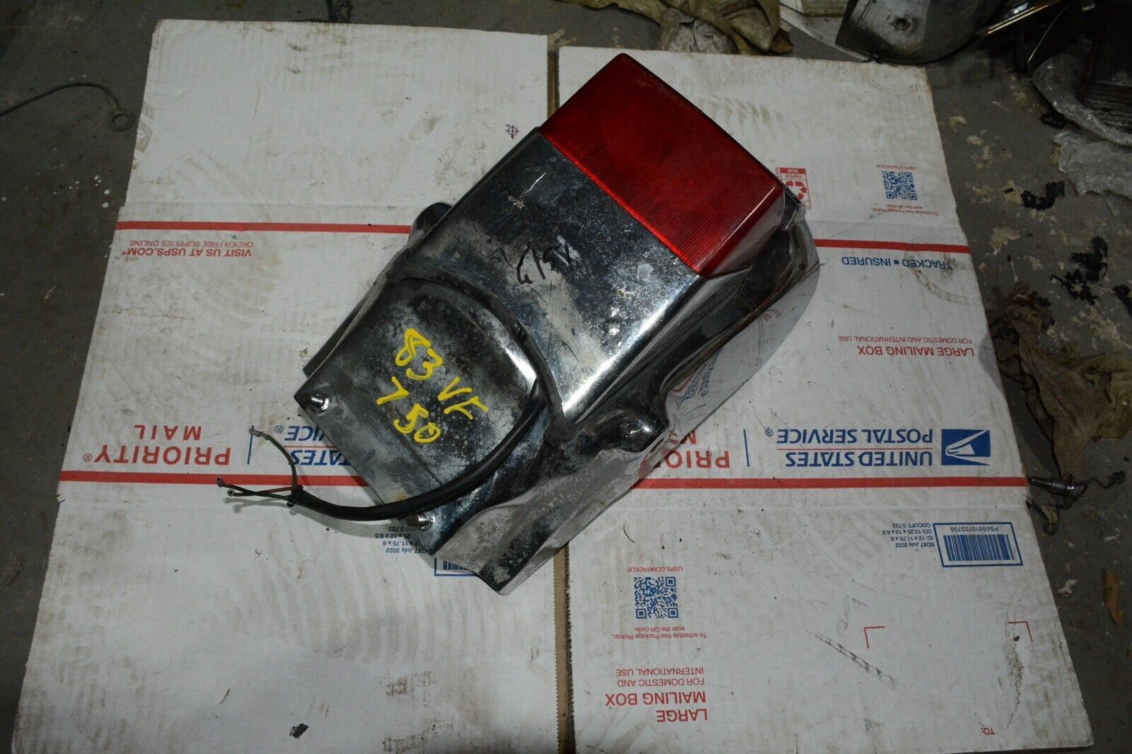 Honda Magna VF750C VF 750 VF750 700 82 83 84 OEM Rear Fender Guard Taillight