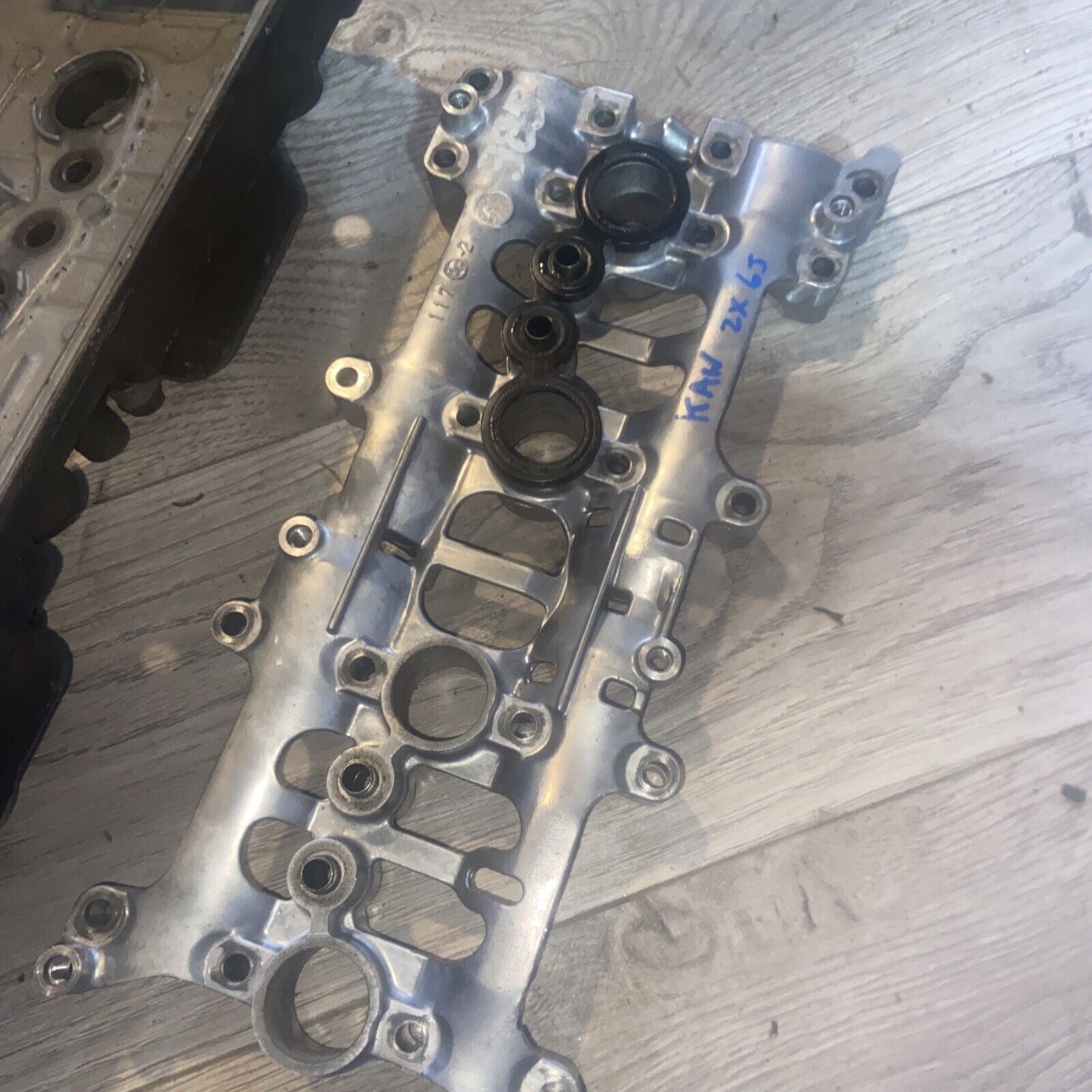2004 04 03-04 Kawasaki Ninja ZX6R ZX-6R ZX 636 Engine Motor Valve Cover 