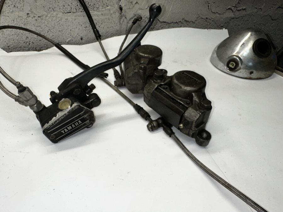 86-87 YAMAHA FJ1200 FRONT BRAKE CALIPER PAIR CALIPERS MASTER CYLINDER