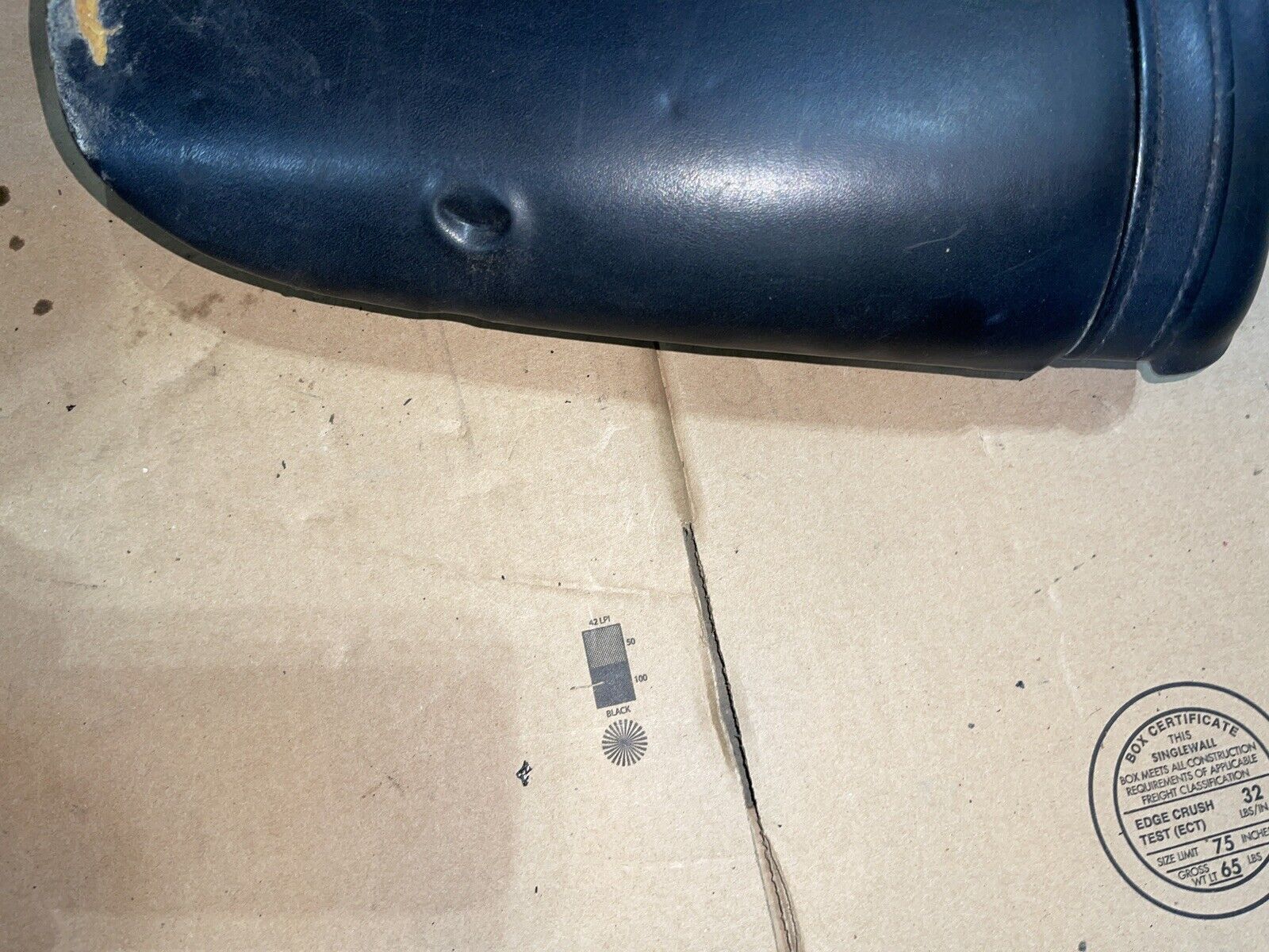 98-99 HONDA CBR900RR CBR900 CBR 900 OEM REAR BACK PASSENGER TANDEM SEAT PAD