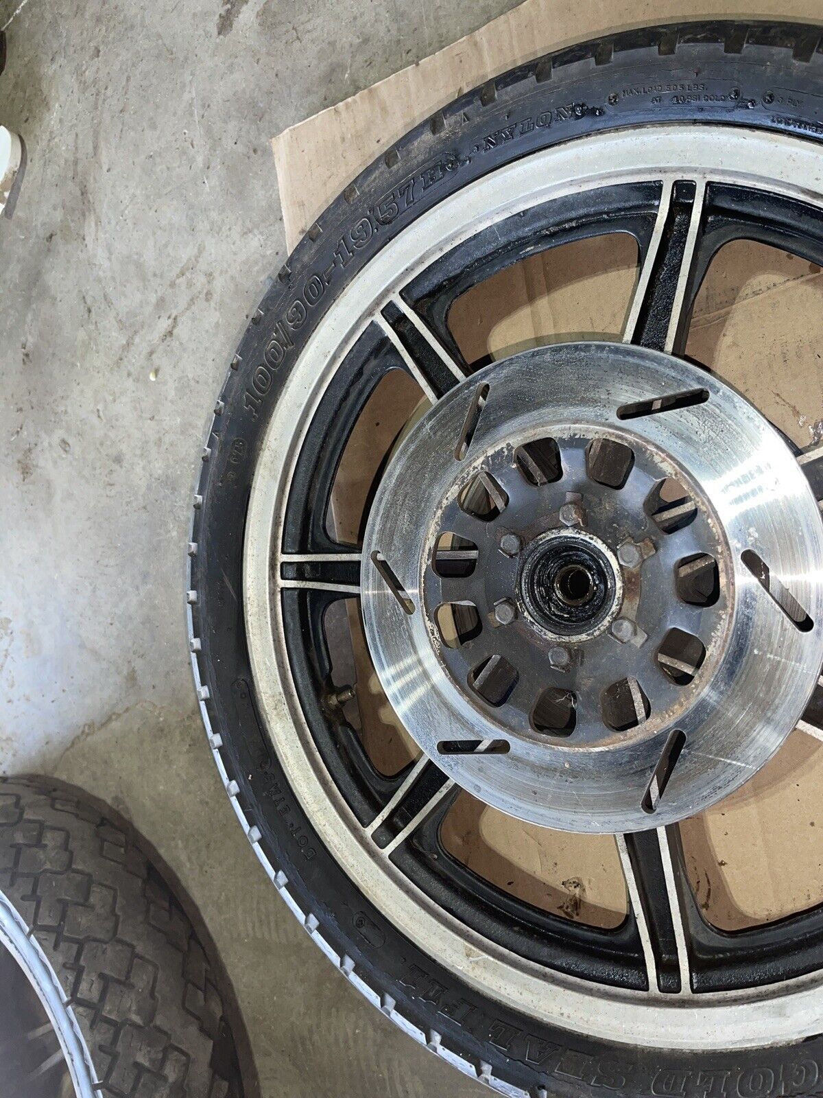 1980 YAMAHA XS850SG XS 850 SG  SPECIAL FRONT WHEEL RIM