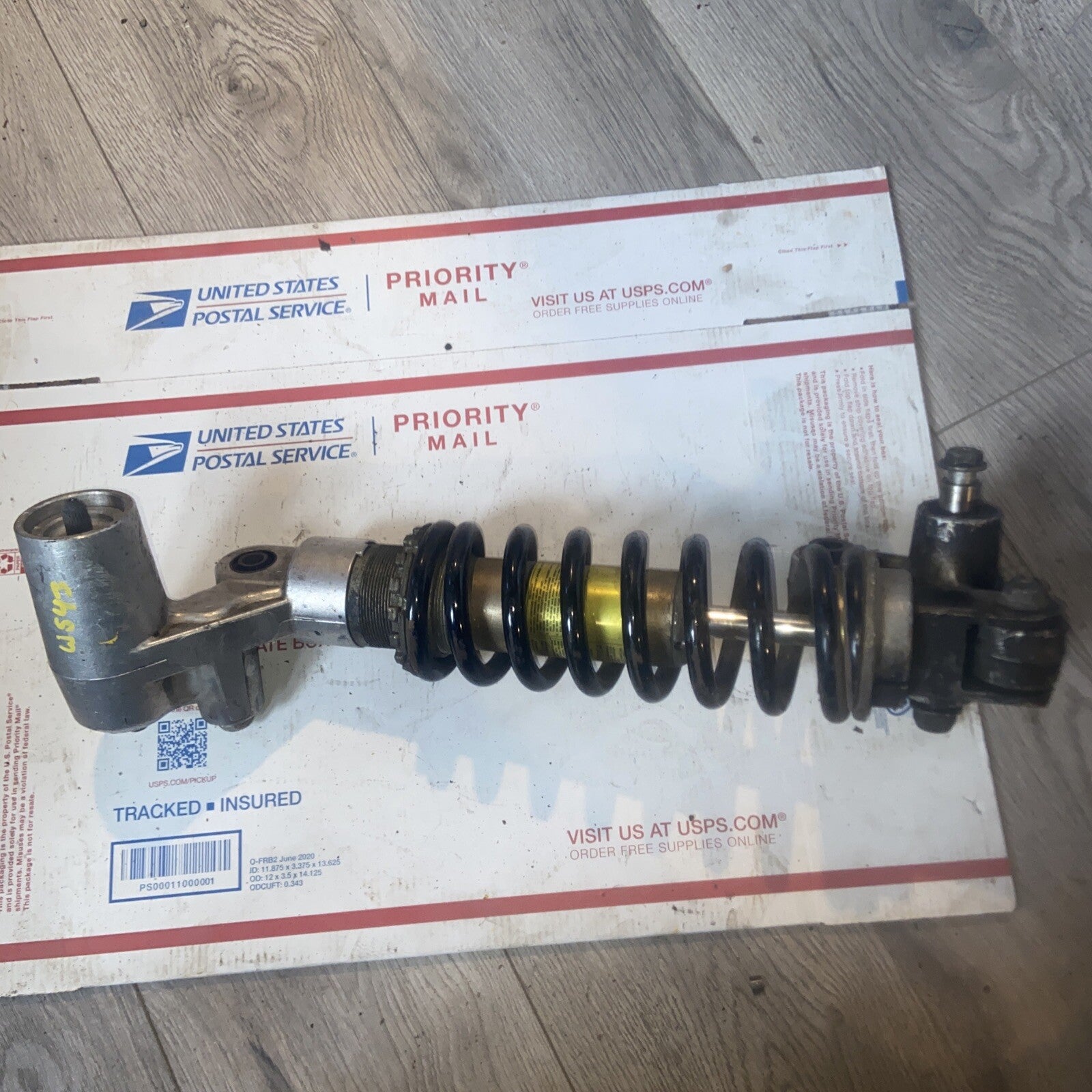 1996 Suzuki GSXR 750 Rear Back Suspension Shock Absorber Strut