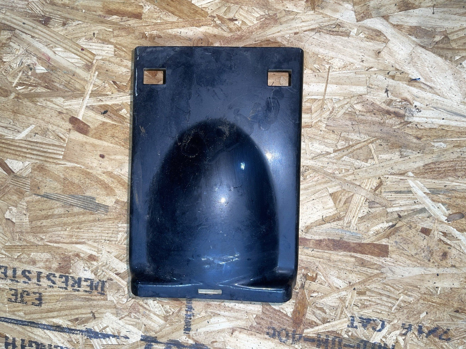 1983 83 HONDA VT750C VT 750 SHADOW REAR INNER FENDER