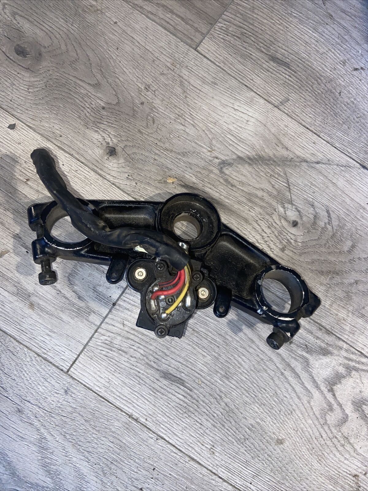 88 HONDA CBR600RR FORKS UPPER TRIPLE TREE CLAMP