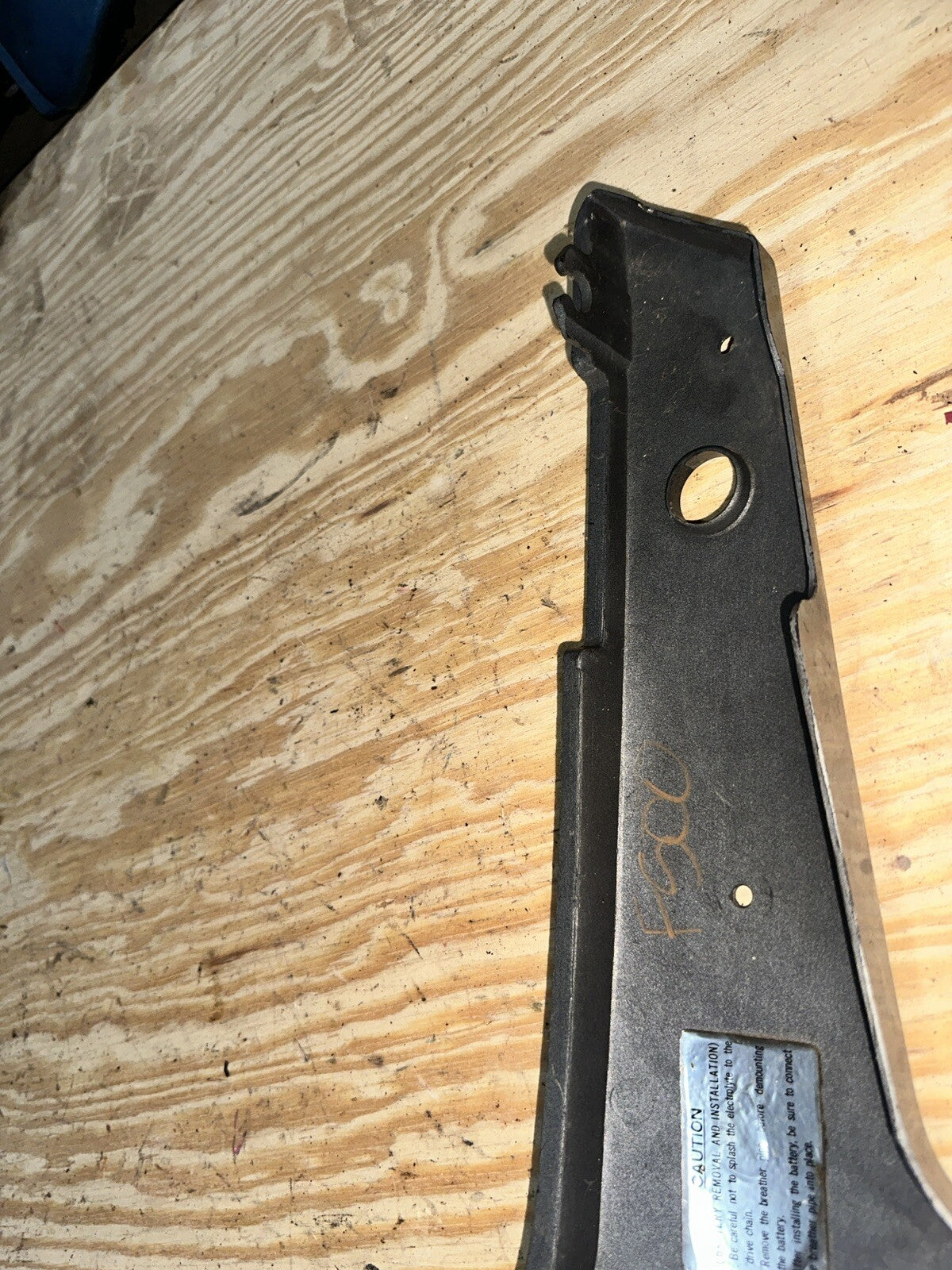 1984-85 Yamaha FJ600 Right Side Cover Panel - READ DESCRIPTION