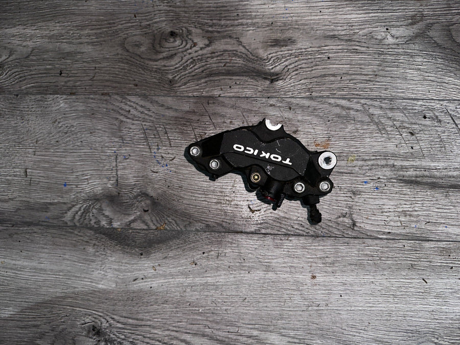 00-02 Gsxr 750 Brake Caliper For Parts
