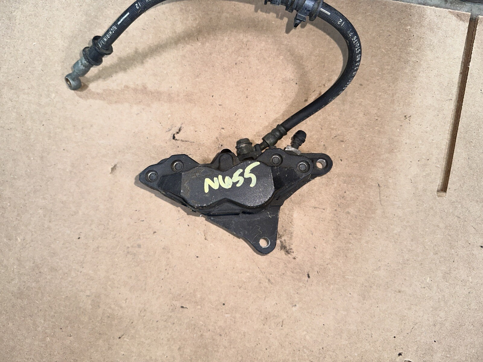 1997-2000 Suzuki GSXR600 GSXR 600 SRAD OEM Front Left Brake Stop Caliper