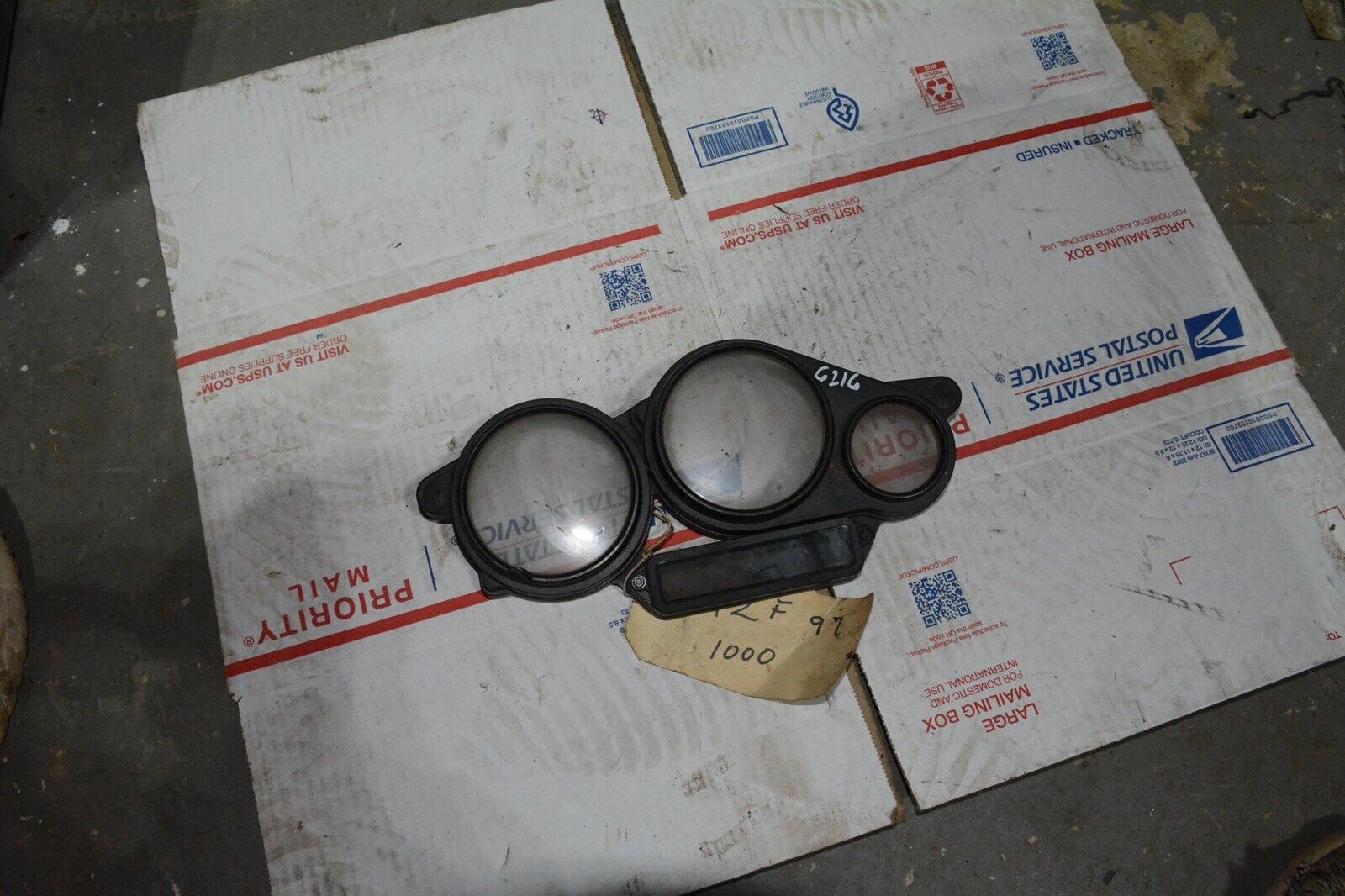 97 Yamaha YZF 1000 Gauge Cluster Speed Tach Meter Cover