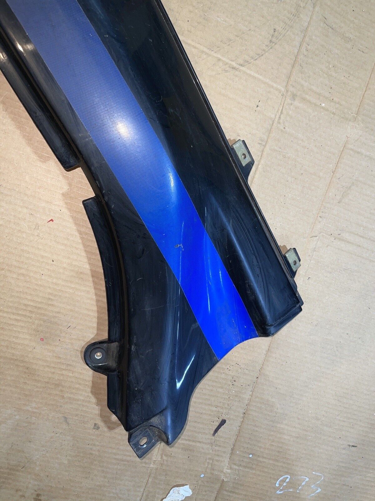 SUZUKI GSX 600 GSX600 KATANA LEFT SIDE FRAME COWL COVER FAIRING 