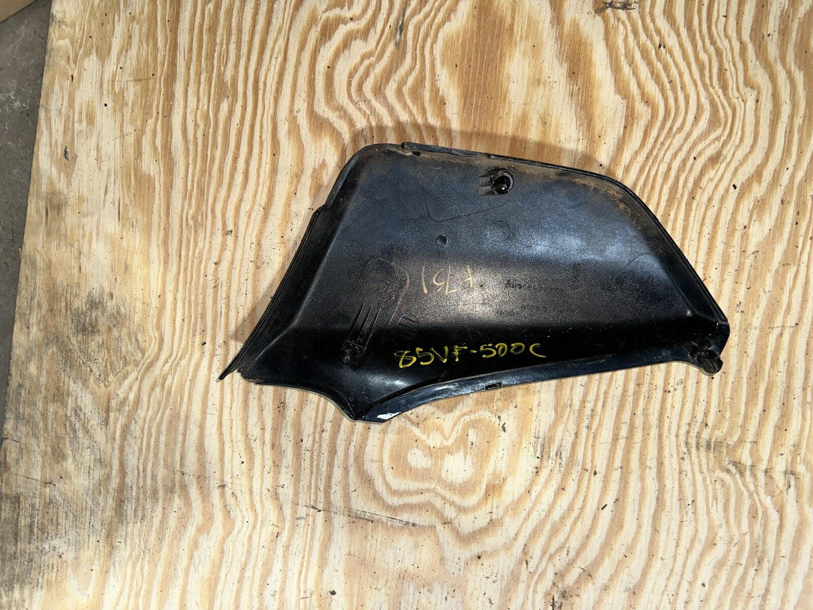 1984 Honda V30 Magna VF500 VF 500 OEM SIDE COVER PANEL COWL FAIRING Left