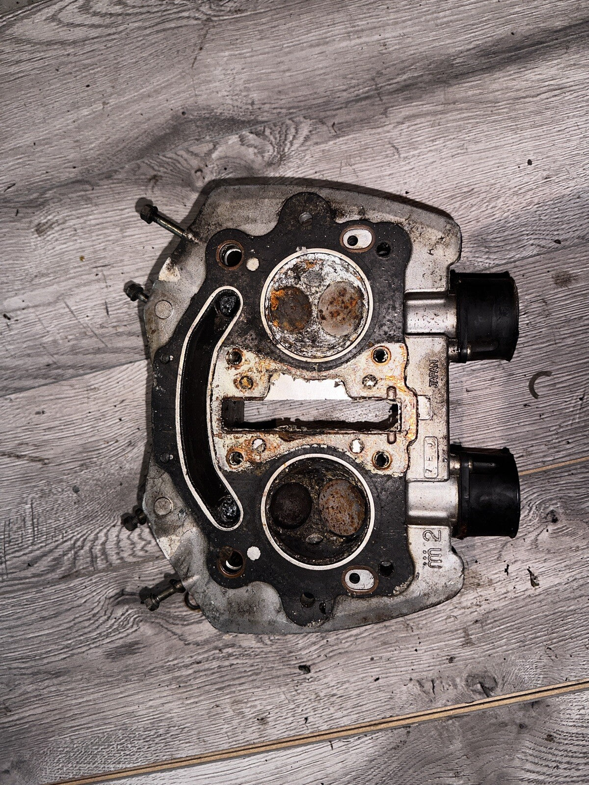 1976 Kawasaki KZ400D ENGINE TOP END CYLINDER HEAD VALVES SPRINGS KZ 400 76