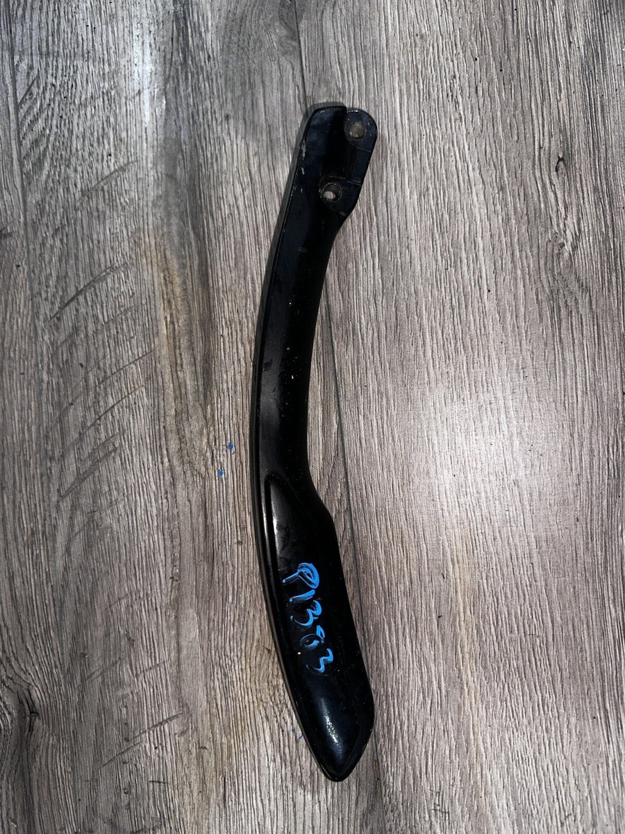 95 Yamaha XV 750 XV750 Virago left rear back fender mount sissy bar bracket