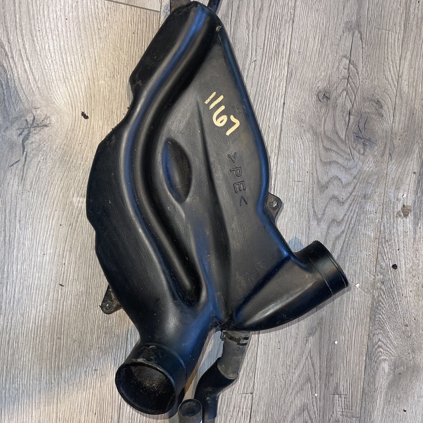 2001 YAMAHA R6 RAM AIR INTAKE TUBE DUCT SCOOP YZFR6 YZF 99 00 01 02 YA
