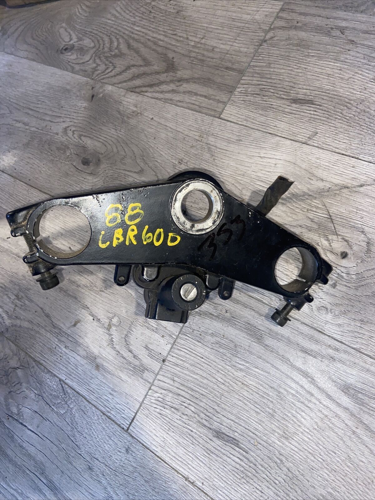 88 HONDA CBR600RR FORKS UPPER TRIPLE TREE CLAMP